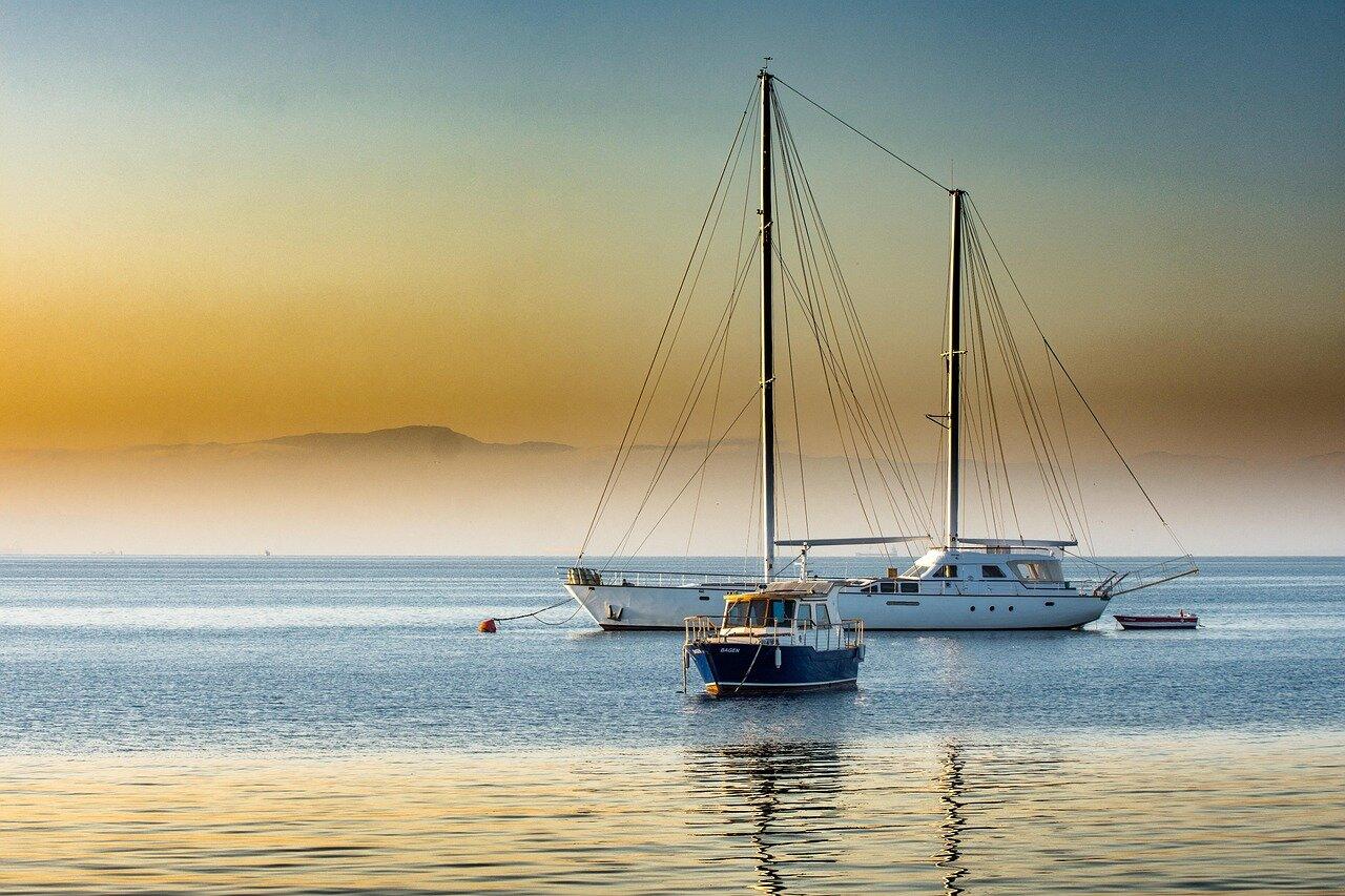 Palamós Sunset Sailing: How to Choose a Two-Hour Trip